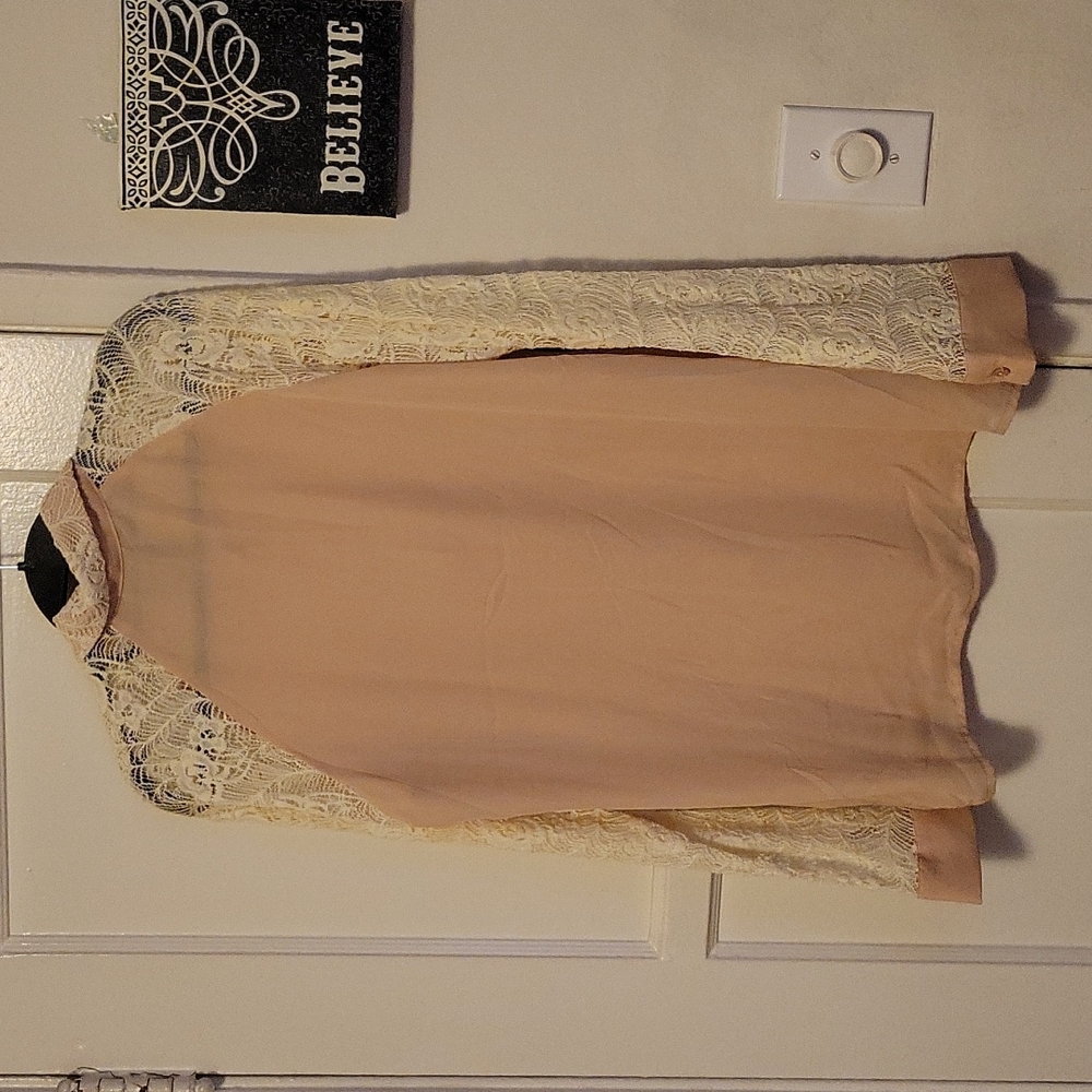 Lace blouse - Picture 6 of 6